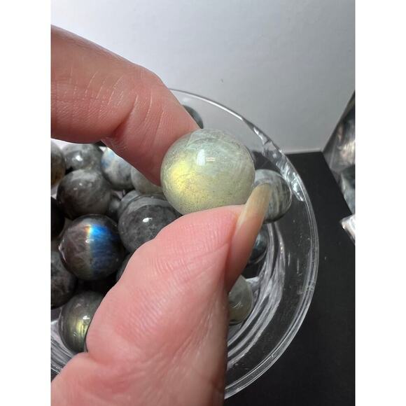 Labradorite marbles - Picture 10 of 11